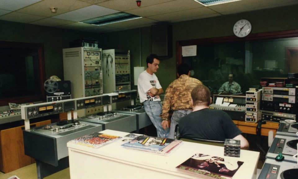 Radio Euskadiren estudio nagusia 90. hamarkadan