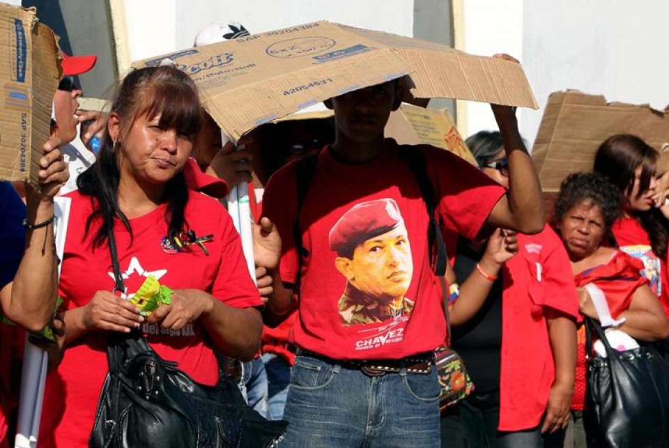 Venezolarrek Hugo Chavez presidente ohia agurtuko dute. Argazkia: EFE