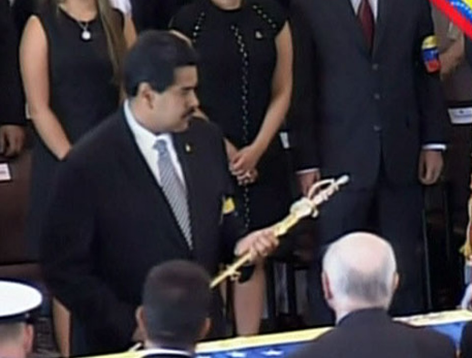 Espada Simon Bolivar_Nicolas Maduro