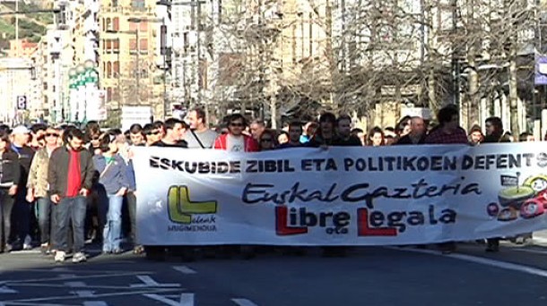 Auzipetutakoei babesa emateko manifestazioa, Donostian.