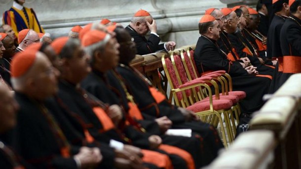 Cardenales que participarán en el cónclave para elegir al nuevo papa. Foto: EFE