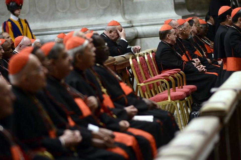 Cardenales que participarán en el cónclave para elegir al nuevo papa. Foto: EFE