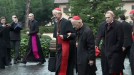 Los cardenales parten hacia el Vaticano 