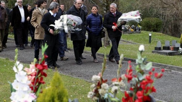 Homenaje a Froilán Elespe.  EFE