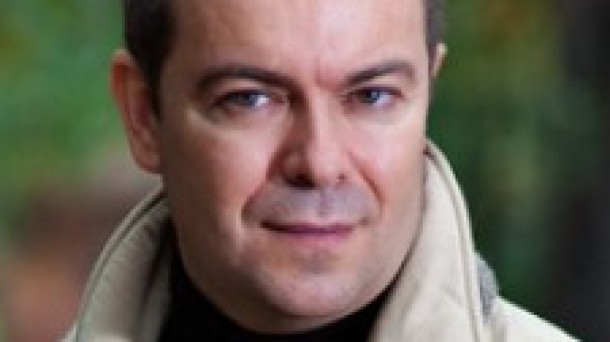 Iflandia recibe a Javier Sierra con su novela ''La pirámide inmortal''