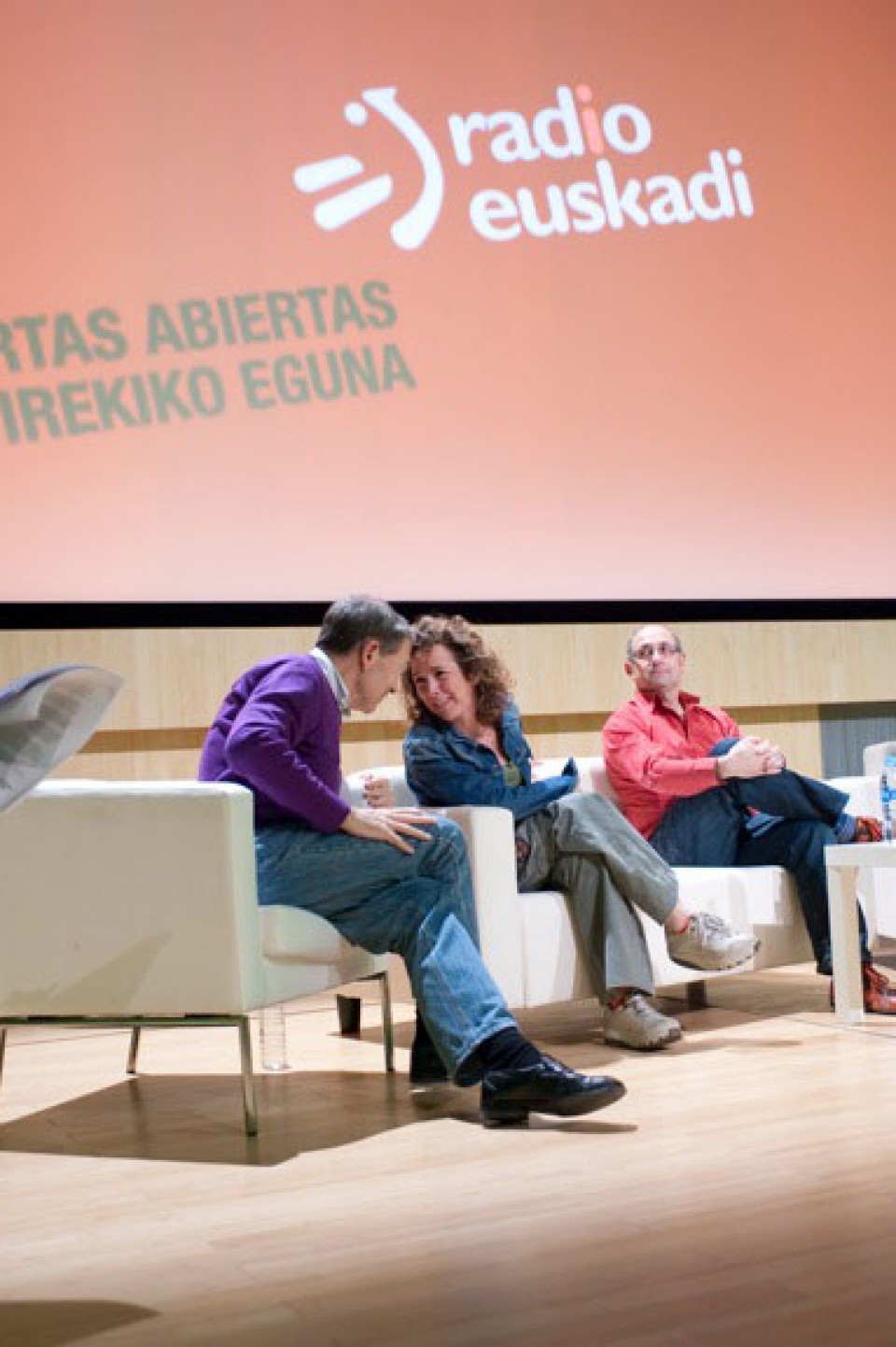 Jornada de puertas abiertas en Radio Euskadi en el año 2010.
