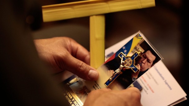 Religión y Estado, los primeros homínidos sociales y ciencia y huevos