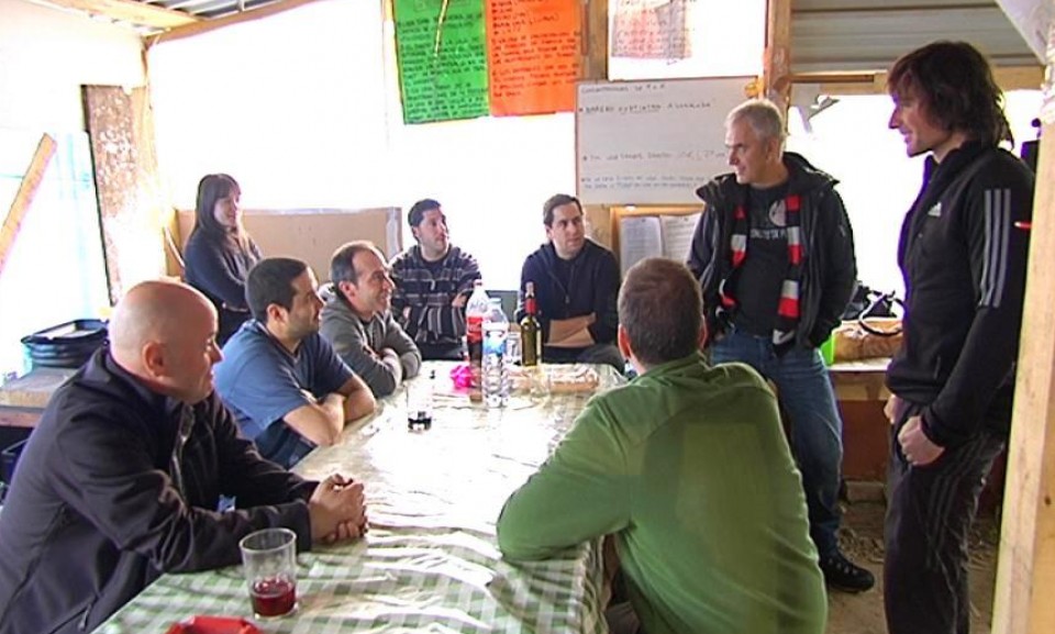 Cementos Lemonako langileekin.