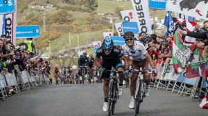 Duelo de colombianos en La Lejana. Foto: EFE.