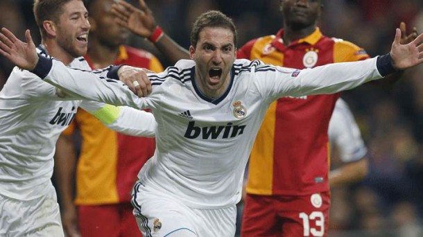 Gonzalo Higuainek egin zuen madrildarren hirugarren gola. Efe.