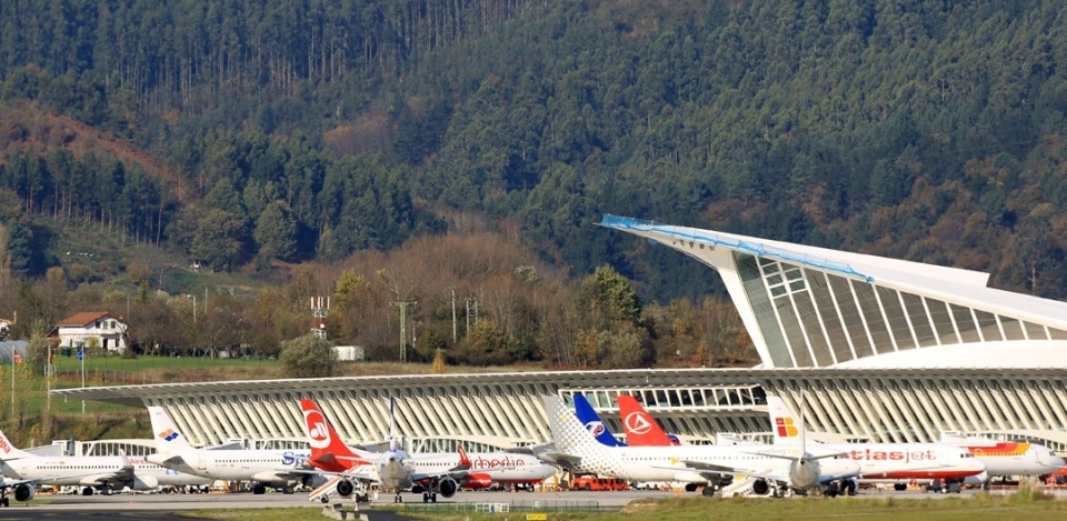 Vueling es la principal compañía del aeropuerto de Loiu. EFE