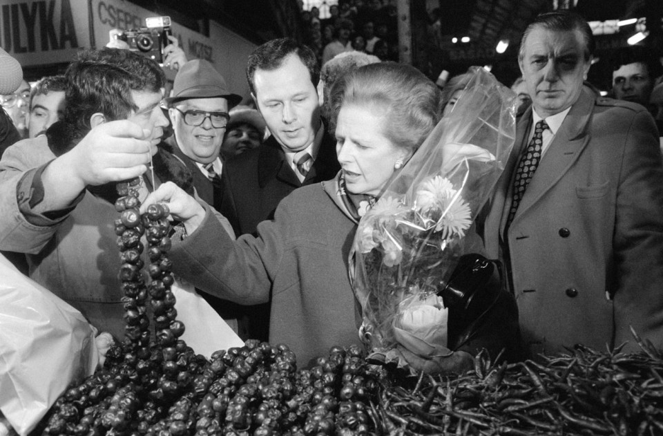 Thatcher Budapesteko merkatuan. EFE