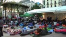 Cientos de personas pasan la noche en el Boulevard donostiarra