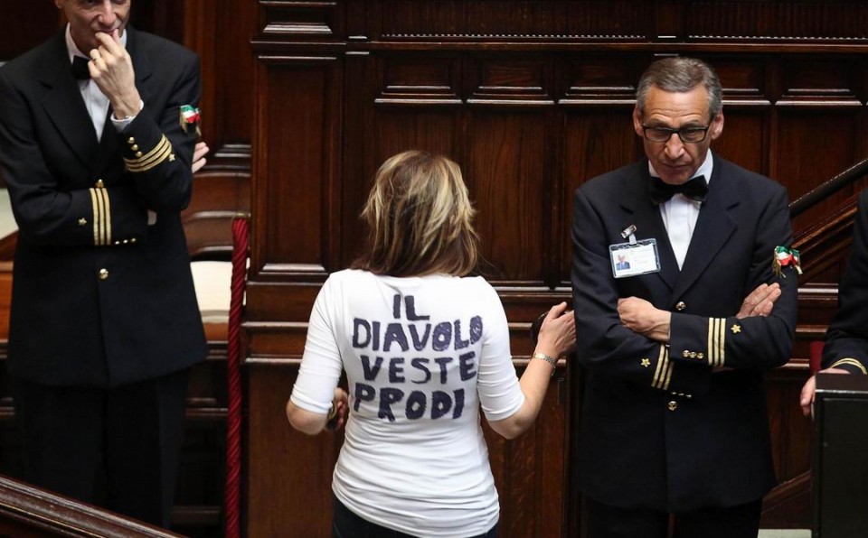 Alessandra Mussolini camiseta contra Prodi EFE