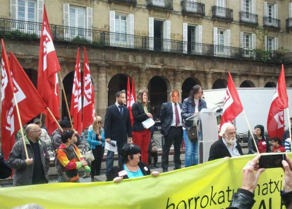 LABek Bilbon deitutako manifestazioa. Argazkia: eitb.com