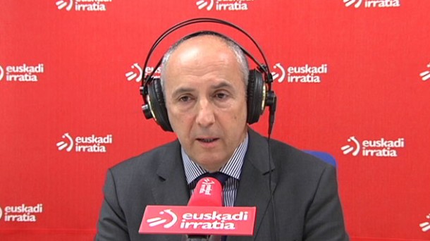 Josu Erkoreka, Eusko Jaurlaritzako bozeramalea, Euskadi Irratian