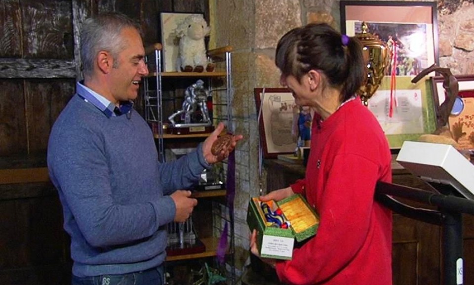 Dominak ikusten. Argazkia: EITB.