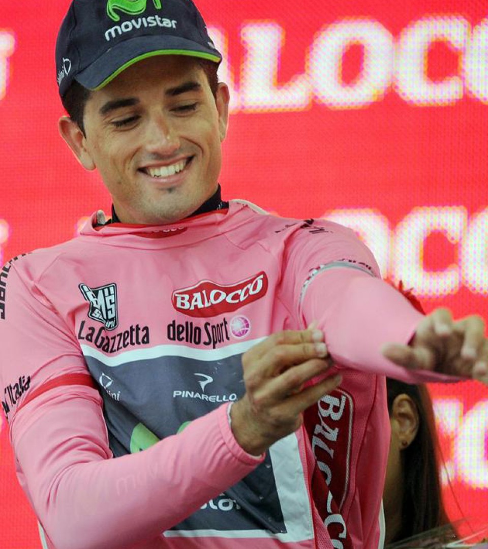 Elastiko arrosa jantzi du Beñat Intxaustik zazpigarren etapan. Argazkia: EFE