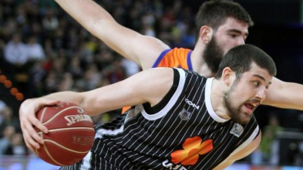 El Bilbao Basket rompe el contrato de patrocinio con Uxue. Foto: EFE