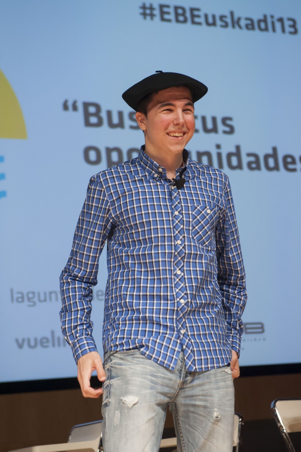 WillyRex txapela jantzita. (Argazkia: EiTB)