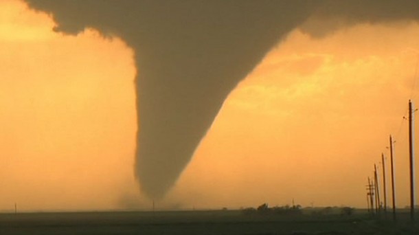 'Oklahomakoa ohikoa baino tornado handiagoa izan da'