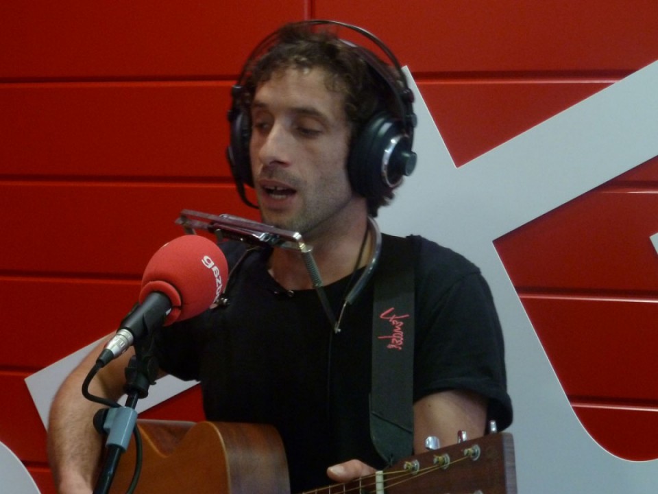 Aguxtin Alkhat, 'B Aldea'n.