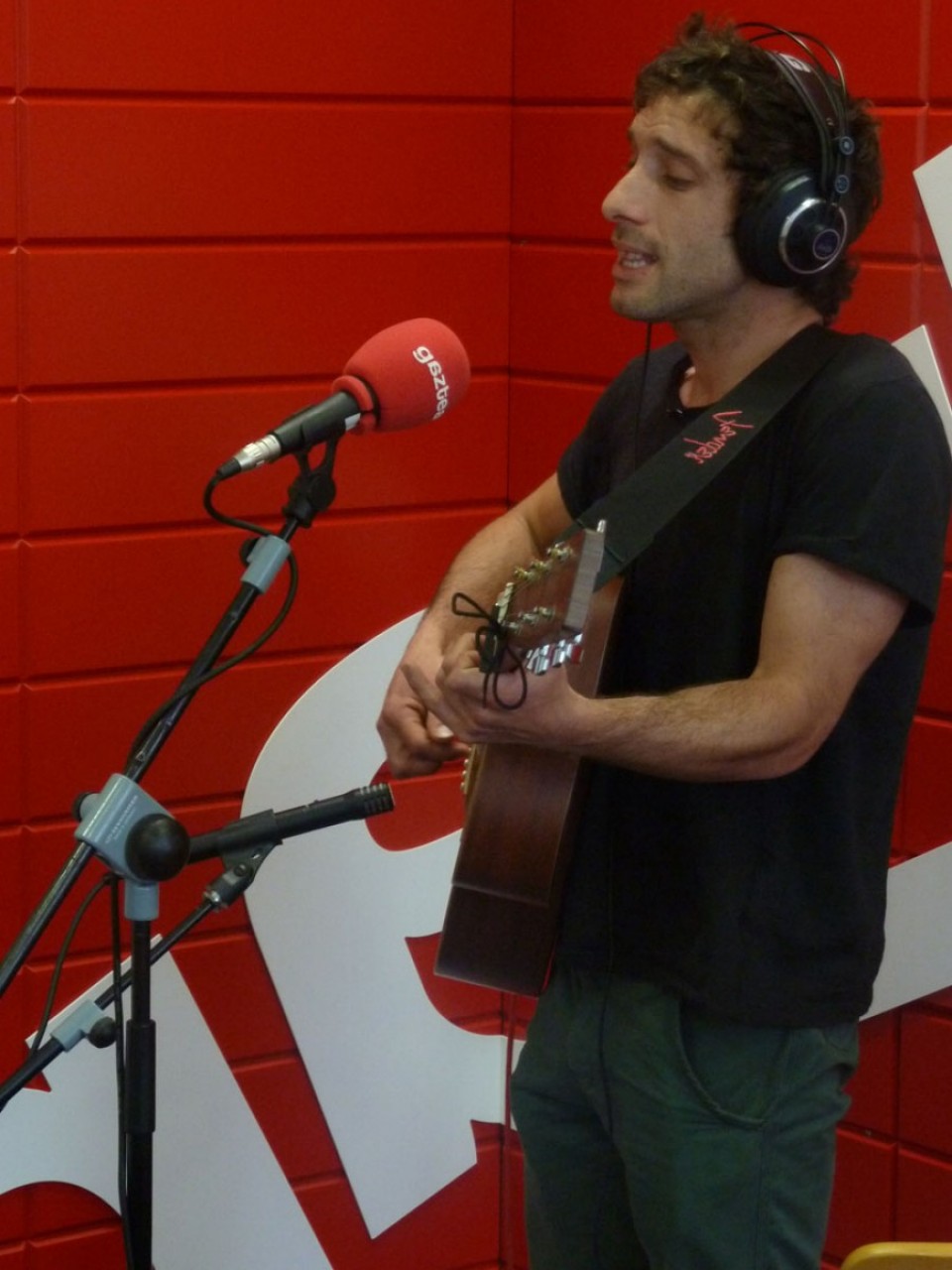 Aguxtin Alkhat, 'B Aldea'n.