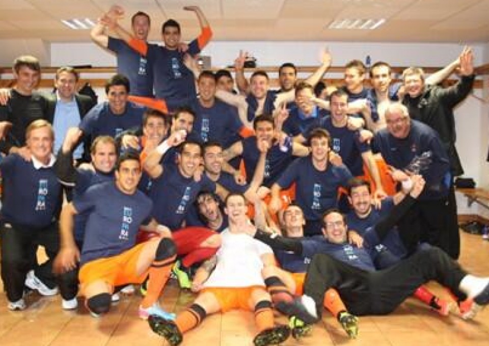 Celebración en el vestuario. Twitter Real Sociedad