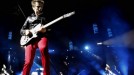 Miles de seguidores disfrutaron con el concierto del grupo británico Muse. Foto: EFE title=