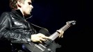 Matt Bellamy, cantante de Muse, en el concierto de Barcelona. Foto: EFE title=