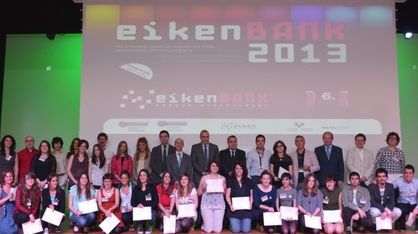 Acto de entrega de los premios EikenBANK.