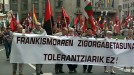 Cientos de personas protestan contra el franquismo en Bilbao