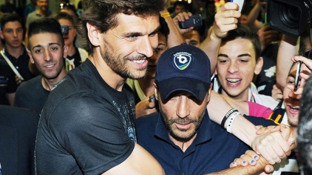 Fernando Llorente a su llegada a Turín. Foto: EFE