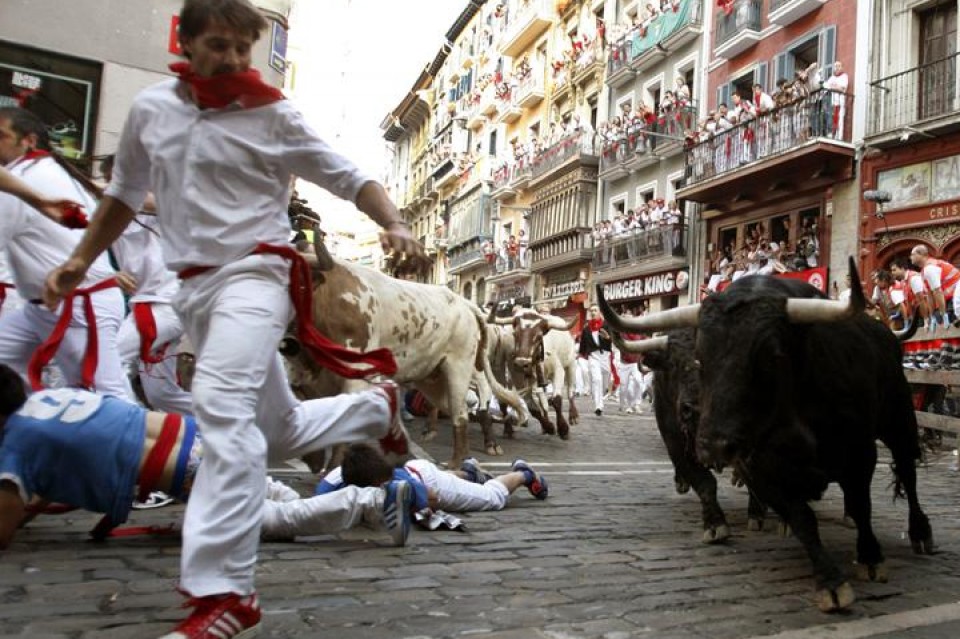 Asteazkeneko entzierroa. Argazkia: EFE