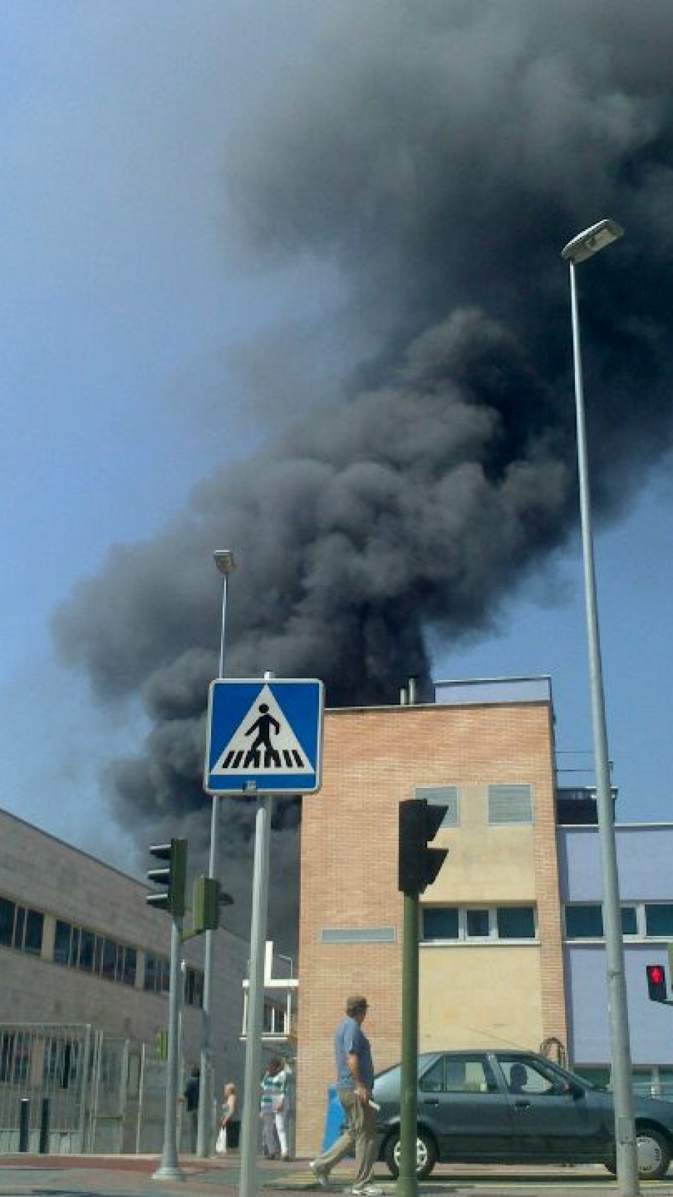 Incendio en Microfusión Alfa de Eibar.