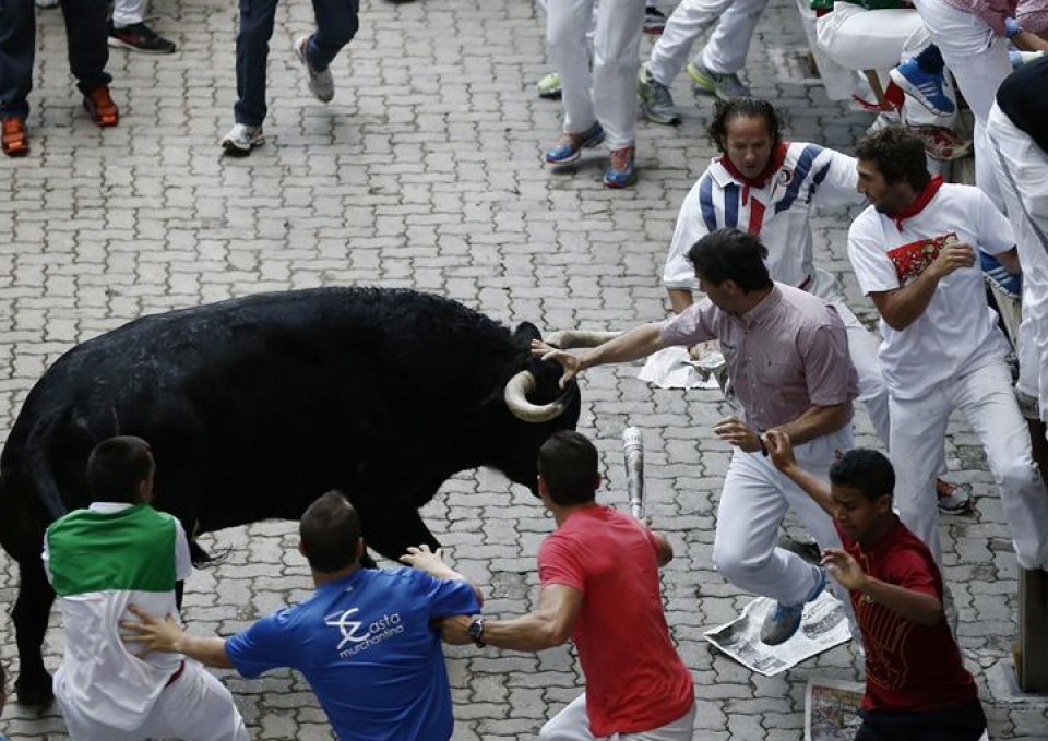 Ostiraleko entzierroa. Argazkia: EFE