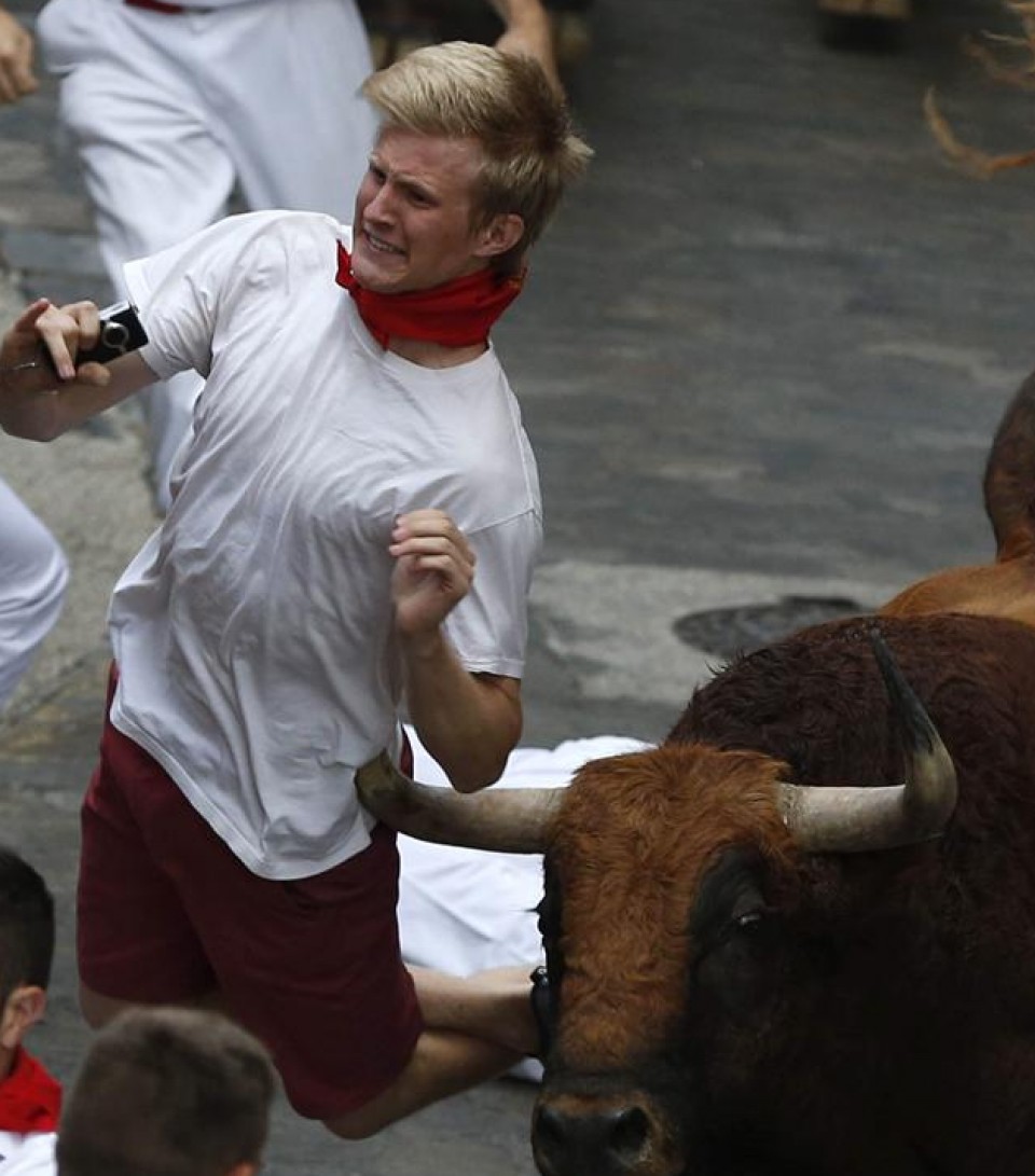 Ostiraleko entzierroa. Argazkia: EFE