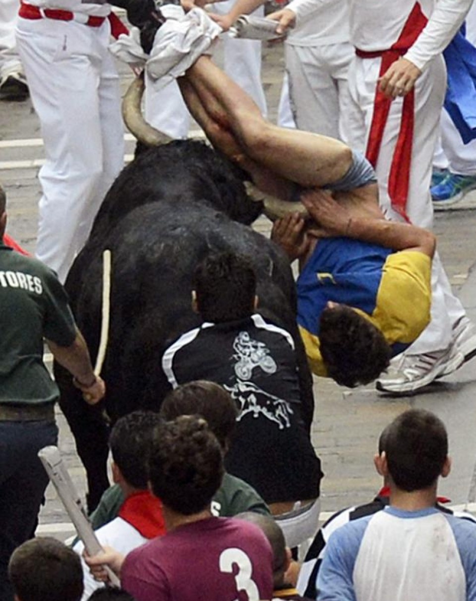 Ostiraleko entzierroa. Argazkia: EFE