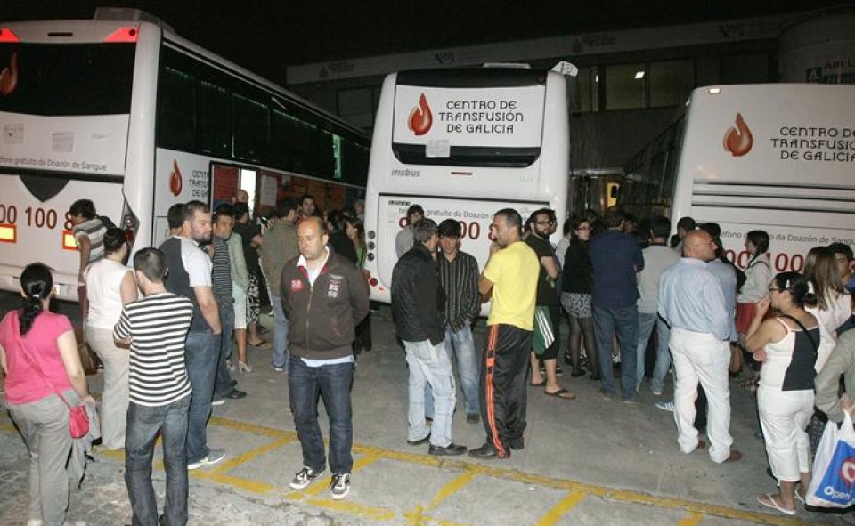 Tren bat errailetik irten da Galizian. Argazkia: EFE