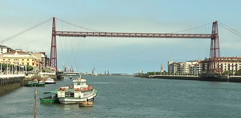 El Puente Colgante que une Portugalete con Getxo ha cumplido 120 años. Foto: EiTB