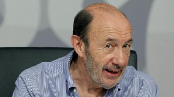 Rubalcaba eta Chacon Idazkaritza Nagusia lortzeko lehiatu ziren 2012an. Irudia: EFE