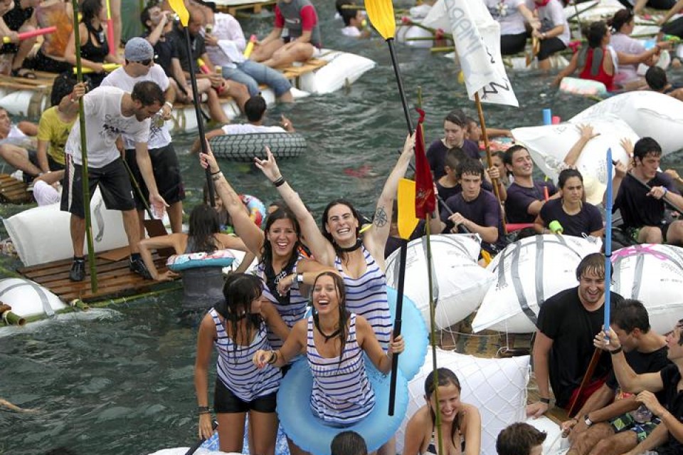 Piraten arteko abordaia. EFE