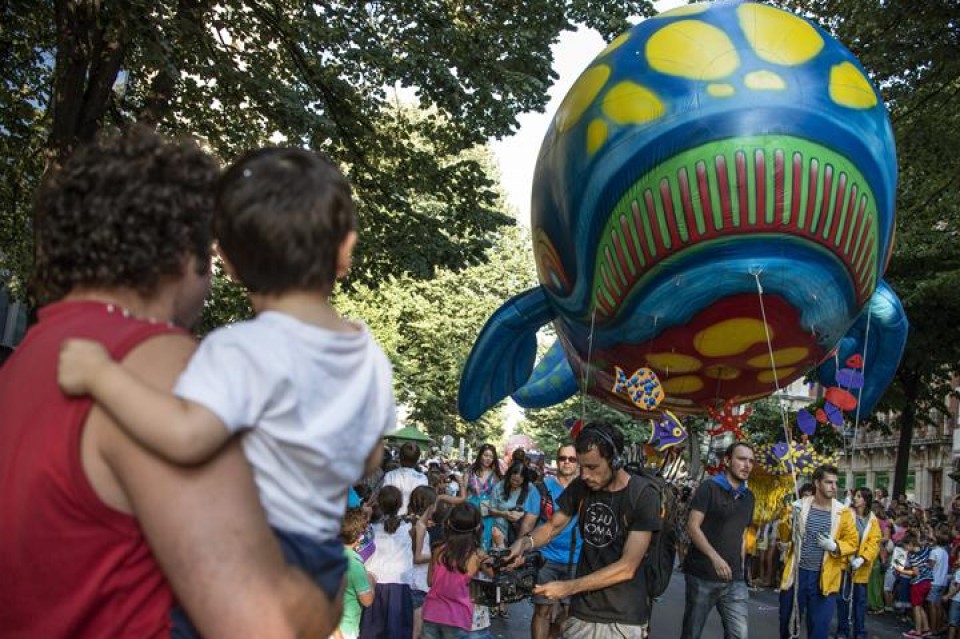 Baly balea Bilbora etorri da, urtero bezala. Argazkia: EFE