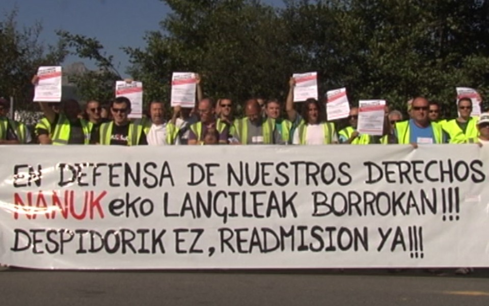 Trabajadores de Nanuk durante la huega indefinida