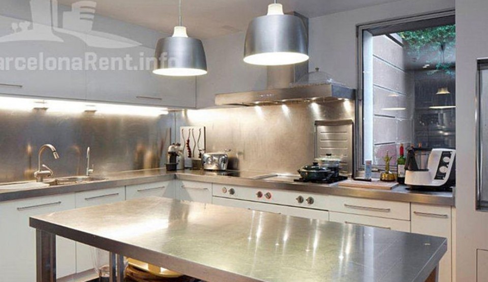 Pedralbesko jauregia. Argazkia: Barcelonarent.info