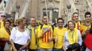 Independentziaren aldeko giza kate bat egin dute, Katalunia iparraldetik hegoaldera zeharkatzeko. (EFE) title=