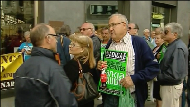 Una de las muchas protestas de la plataforma. Foto: EiTB