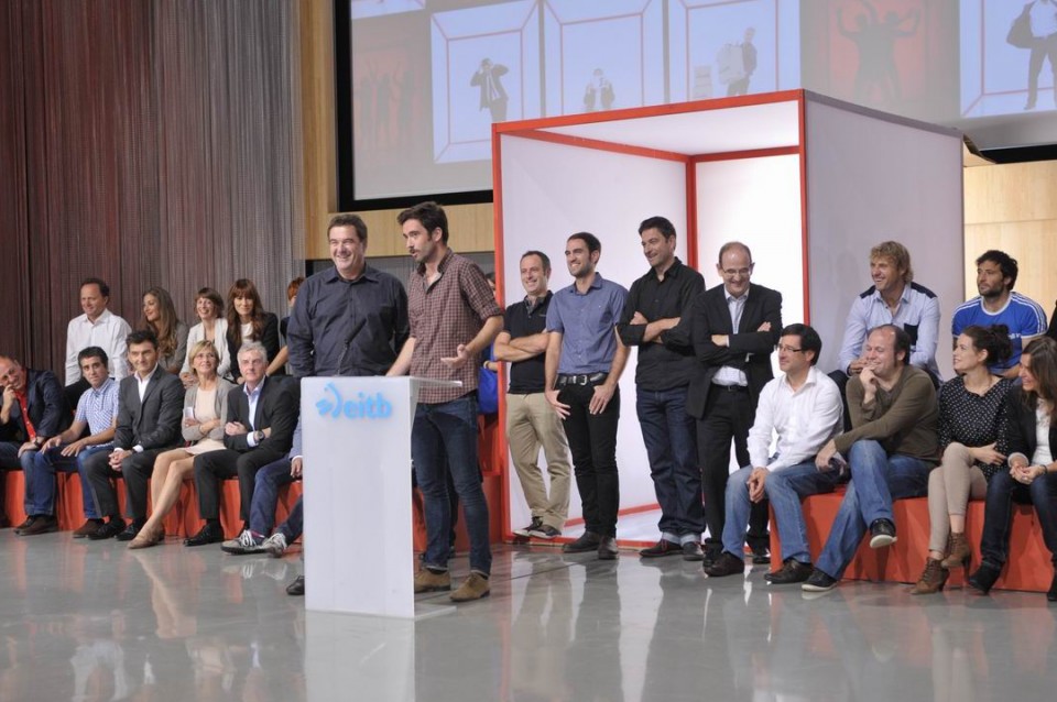 Hasier Etxeberriak 'Sautrela' aurkeztuko du berriro eta Zuhaitz Gurrutxagak, 'Tumatxak' eta 'Hizkamizka' 