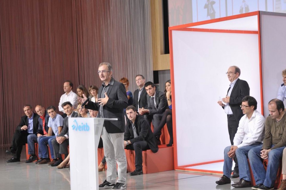 Kike Amonarrizek aurkeztu eta zuzenduko du 'Tribuaren Berbak' saioa 