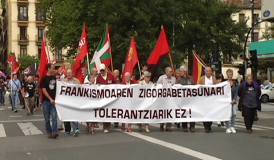 Manifestación contra el franquismo celebrada este fin de semana en Donostia. EiTB